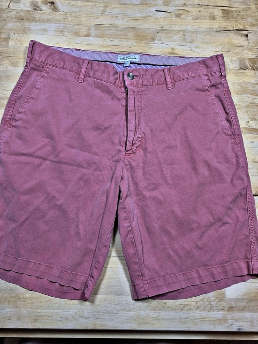 Peter Millar Flat Front Shorts in Pink Size 34